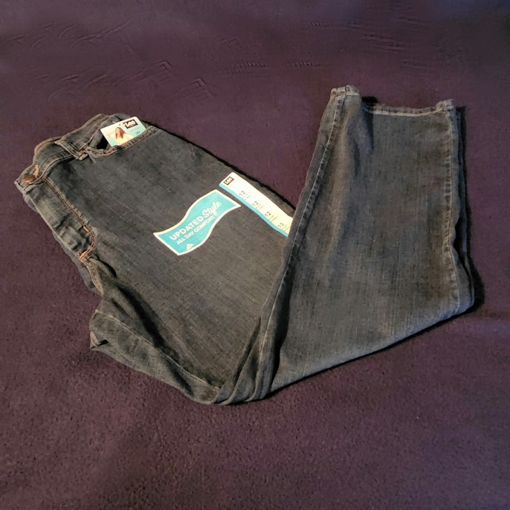Lee Relaxed Fit Jeans Size 12 Short Stretch Fabric
